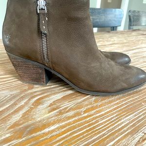 Women’s Frye Zip Ankle Boot